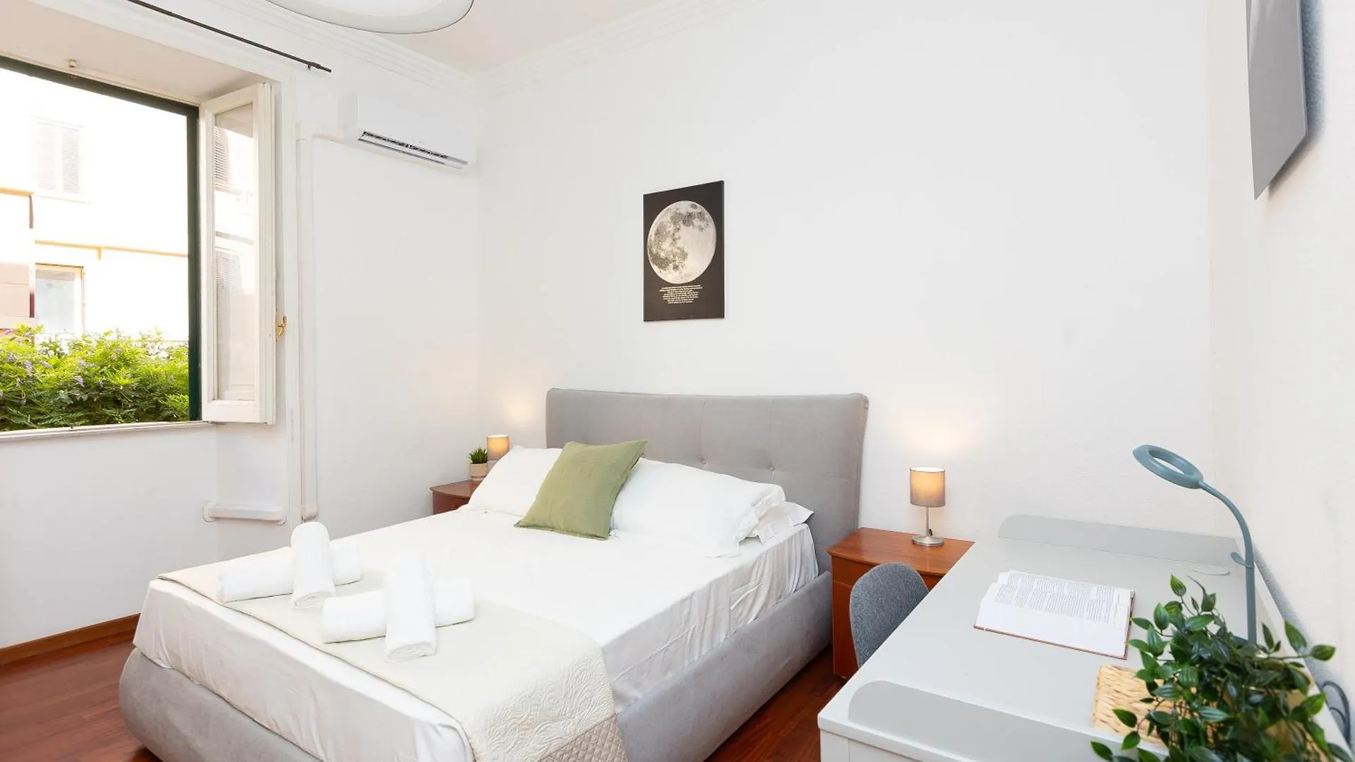 Faleria Second By Rental In Rome